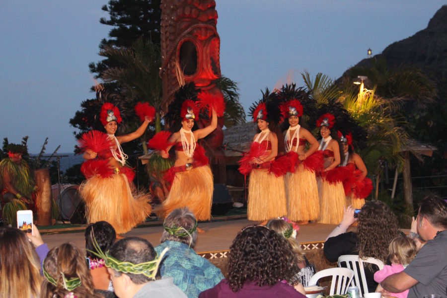 What To Do In Hawaii Travel Story Family Holiday Chiefs Luau