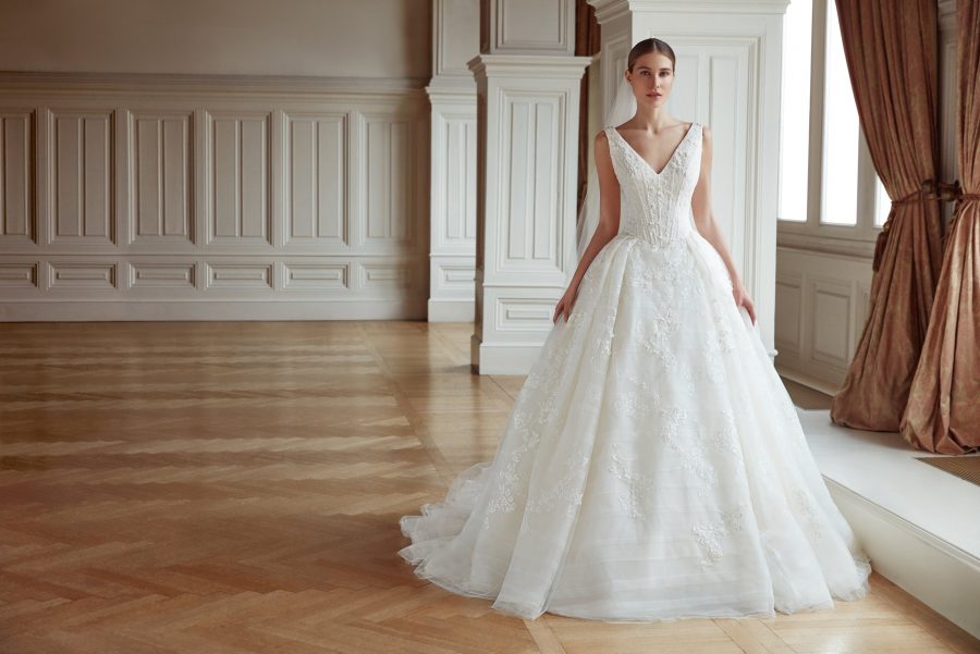See Need Want Wedding Gown Oleg Cassini Bridal 4